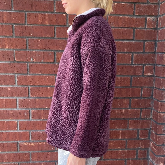 Medium~ Maroon Fuzzy Pullover - Picture 6 of 7